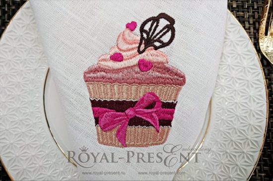 Machine Embroidery Design Lovely cupcake Machine Embroidery Design Lovely cupcake