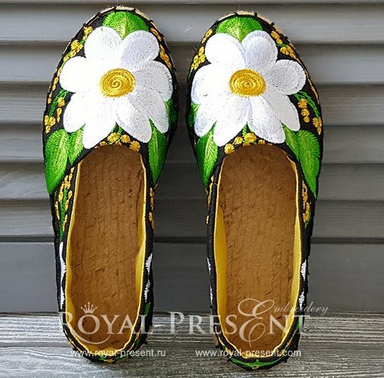 Daisies Espadrilles Machine Embroidery Pattern